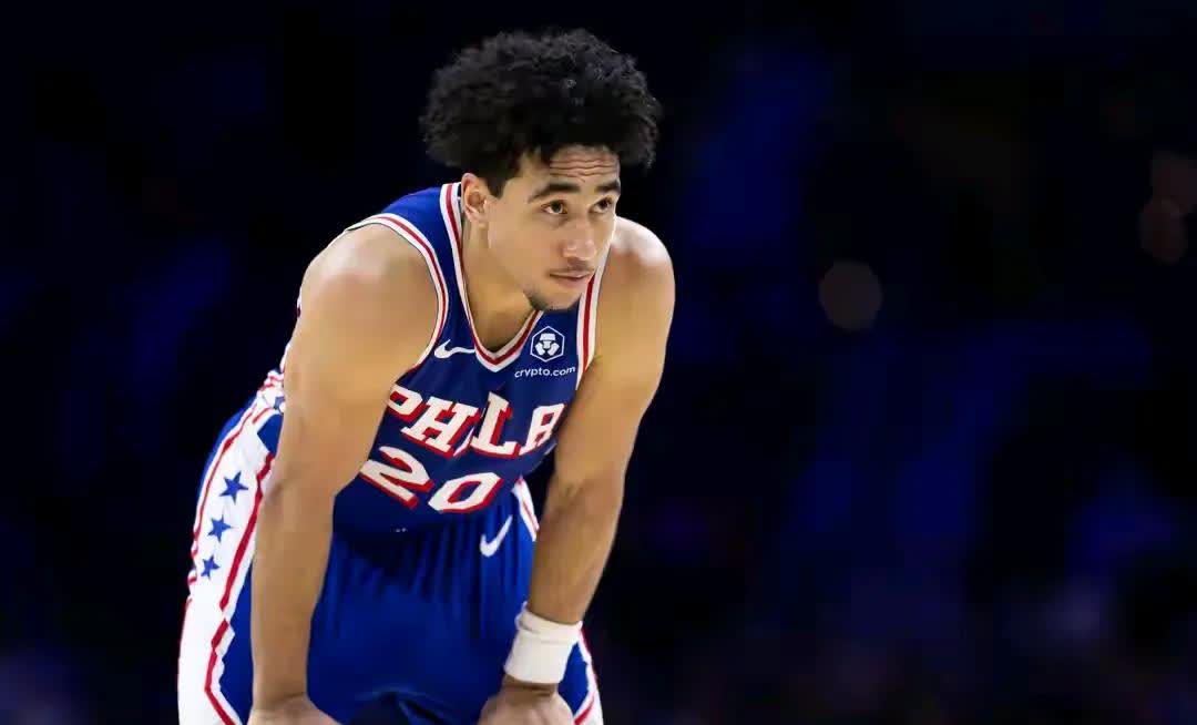  2022赛季利物浦球衣谍照 