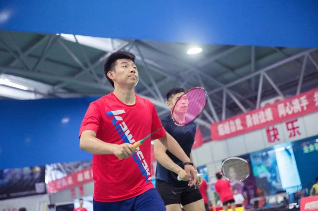排球赛场再起风云：渝州风暴队击败陇右烈马队，脚步移动更到位经验成为胜负手的简单介绍