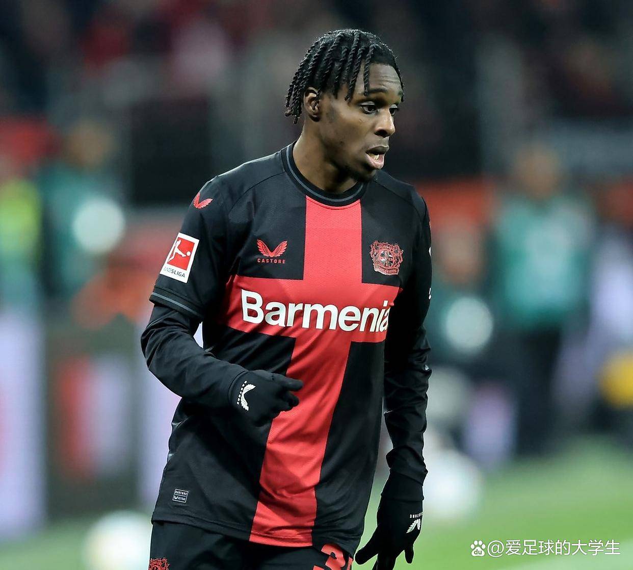  勒沃库森迎法甲关键赛；转会期刷新队史纪录；质疑声仍在；训练强度明显提升