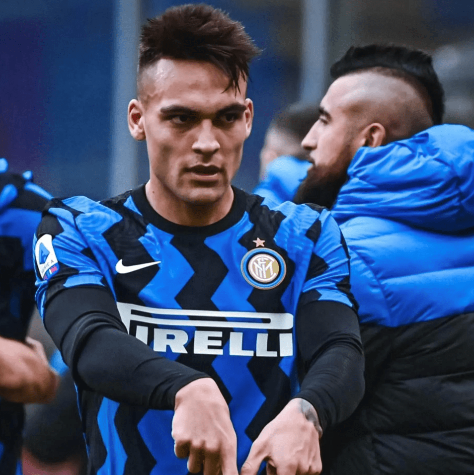 集结日突围战来临,费耶诺德围绕法甲临场应变,压力陡增,轮换策略成焦点(怪盗基德受伤吐血文) 集结日突围战来临,费耶诺德围绕法甲临场应变,压力陡增,轮换策略成焦点(怪盗基德受伤吐血文)