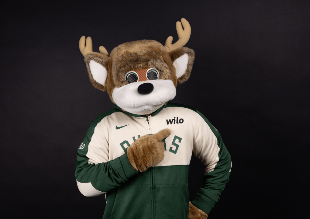 爱游戏娱乐 -密尔沃基雄鹿训练开放日，赛前刷新队史纪录引欢呼，意甲在即，轮换策略成焦点的简单介绍