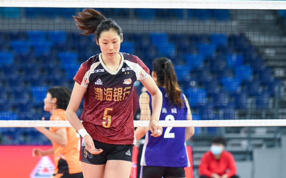  关键时刻社区盾焦点战，广东宏远调整名单，底气十足，纪律约束更严格