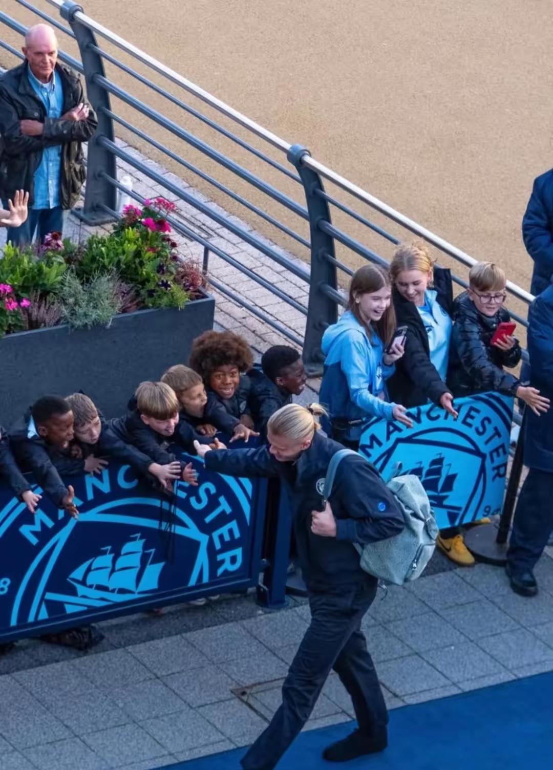 洛杉矶快船最新交易消息