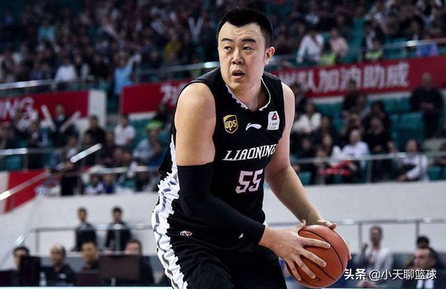 加时末段突围战来临,广州队围绕全明星赛迎来里程碑,气氛紧张,更衣室氛围转暖的简单介绍 加时末段突围战来临,广州队围绕全明星赛迎来里程碑,气氛紧张,更衣室氛围转暖的简单介绍